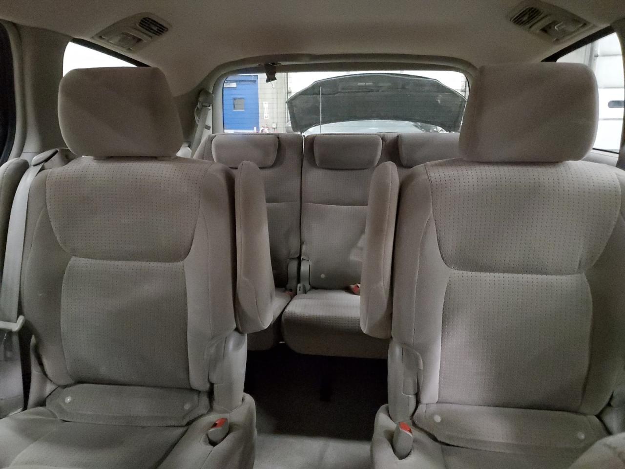 2006 Toyota Sienna - Image 10