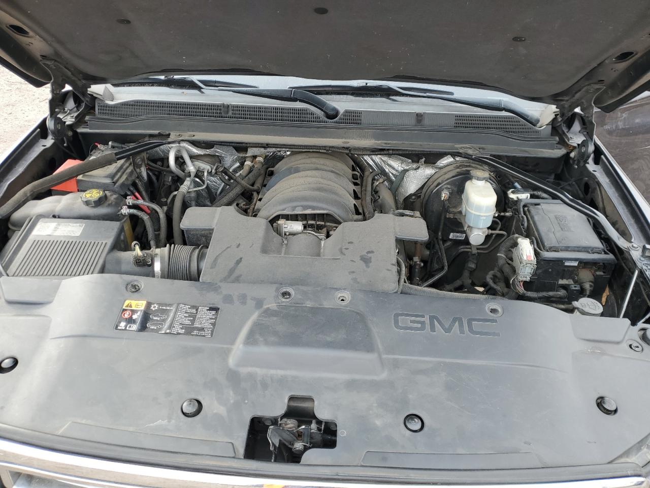 2015 GMC Yukon - Image 12