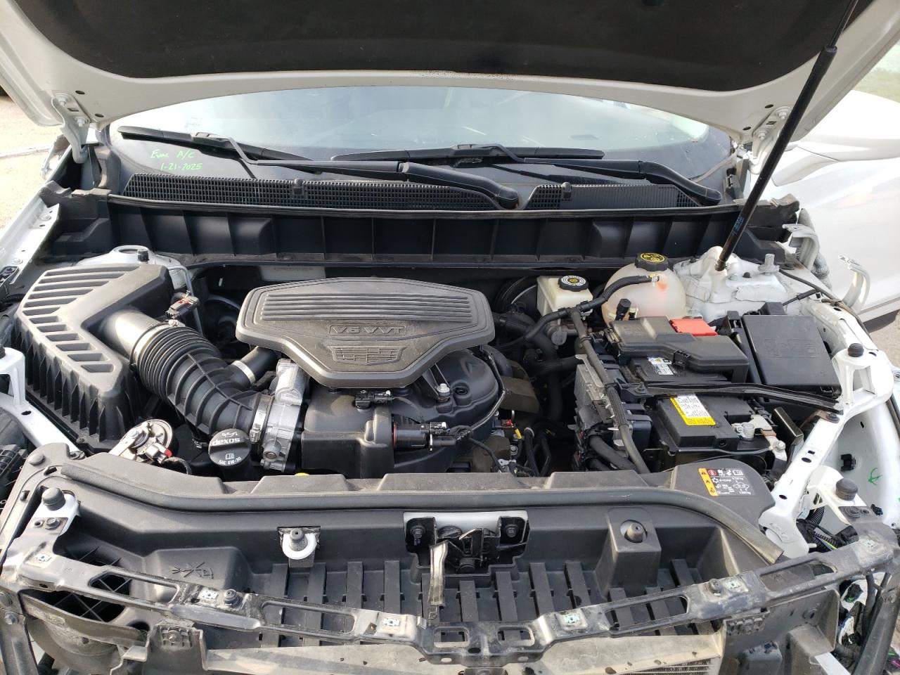2017 Cadillac XT5 - Image 12