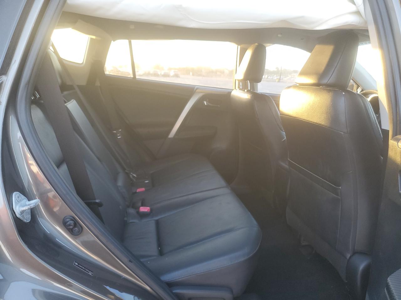 2013 Toyota RAV 4 - Image 11