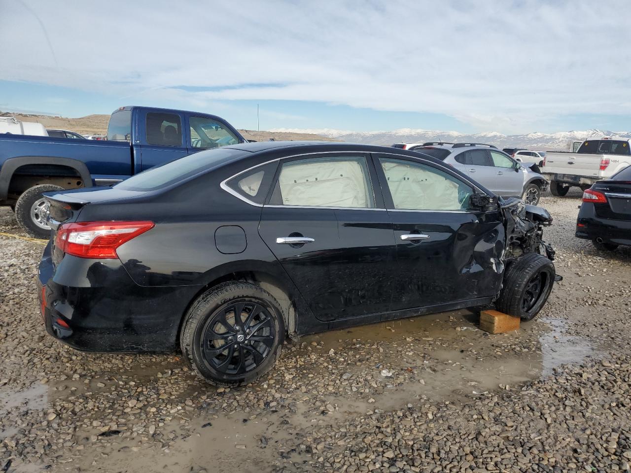 2018 Nissan Sentra - Image 3