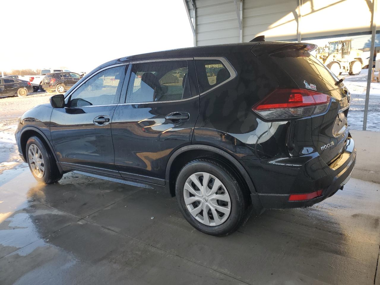 2019 Nissan Rogue - Image 2