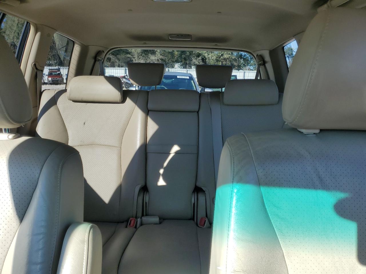 2005 Toyota Highlander - Image 10