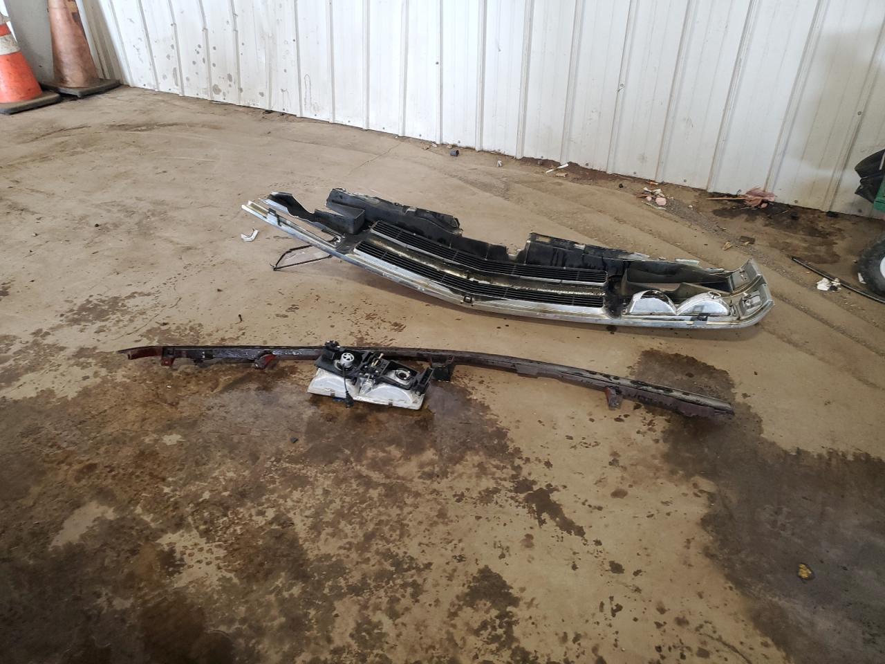 1998 Chevrolet Gmt-400 K1500 VIN: 2GCEK19RXW1167390 Lot: 89069015