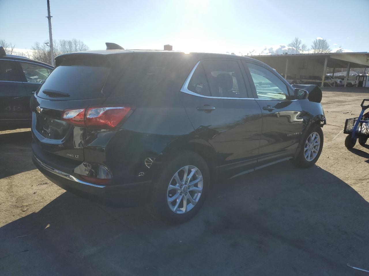 2021 Chevrolet Equinox - Image 3