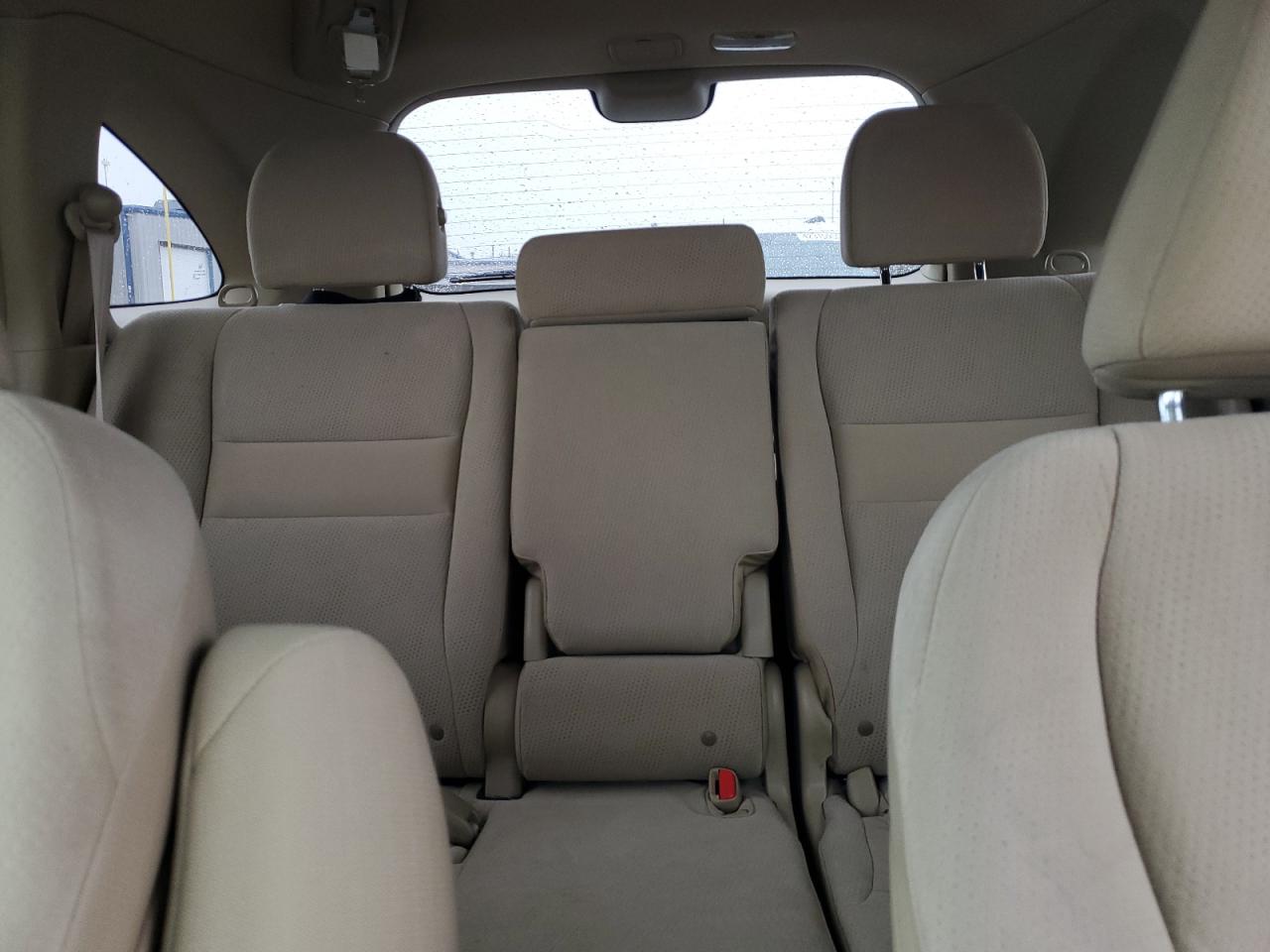 2010 Honda CR-V - Image 10