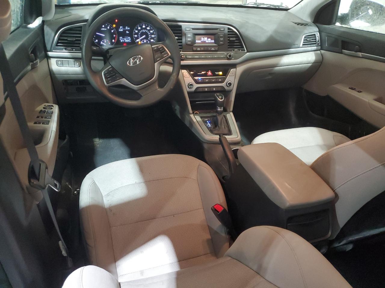 2017 Hyundai Elantra - Image 8