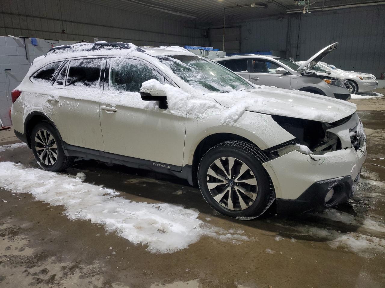 2015 Subaru Outback - Image 4