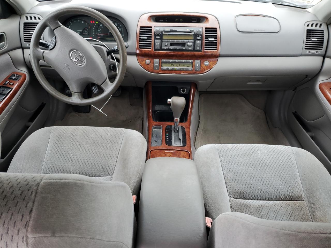 2004 Toyota Camry - Image 8