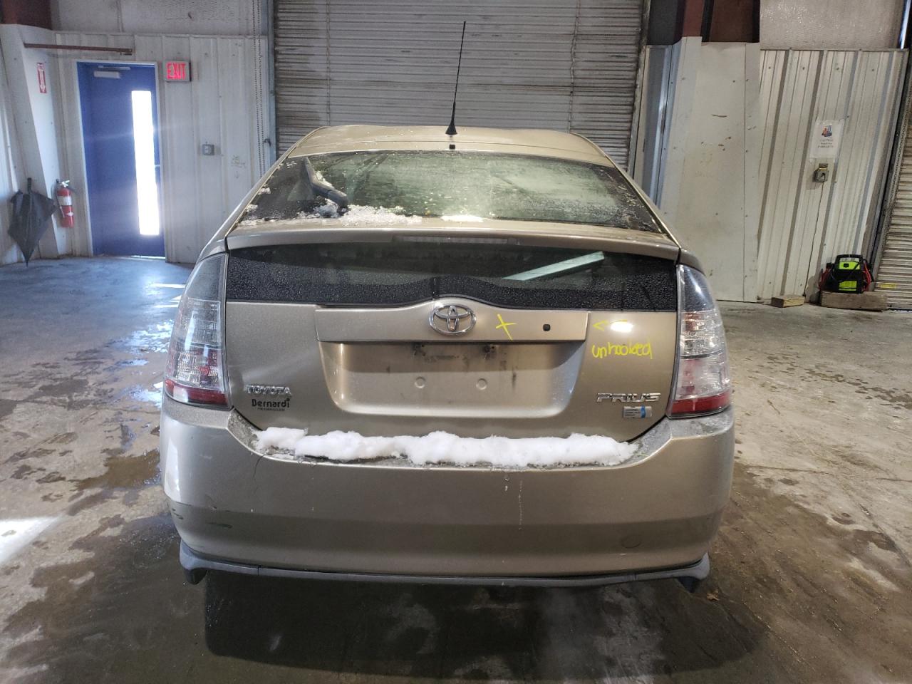 2005 Toyota Prius - Image 6