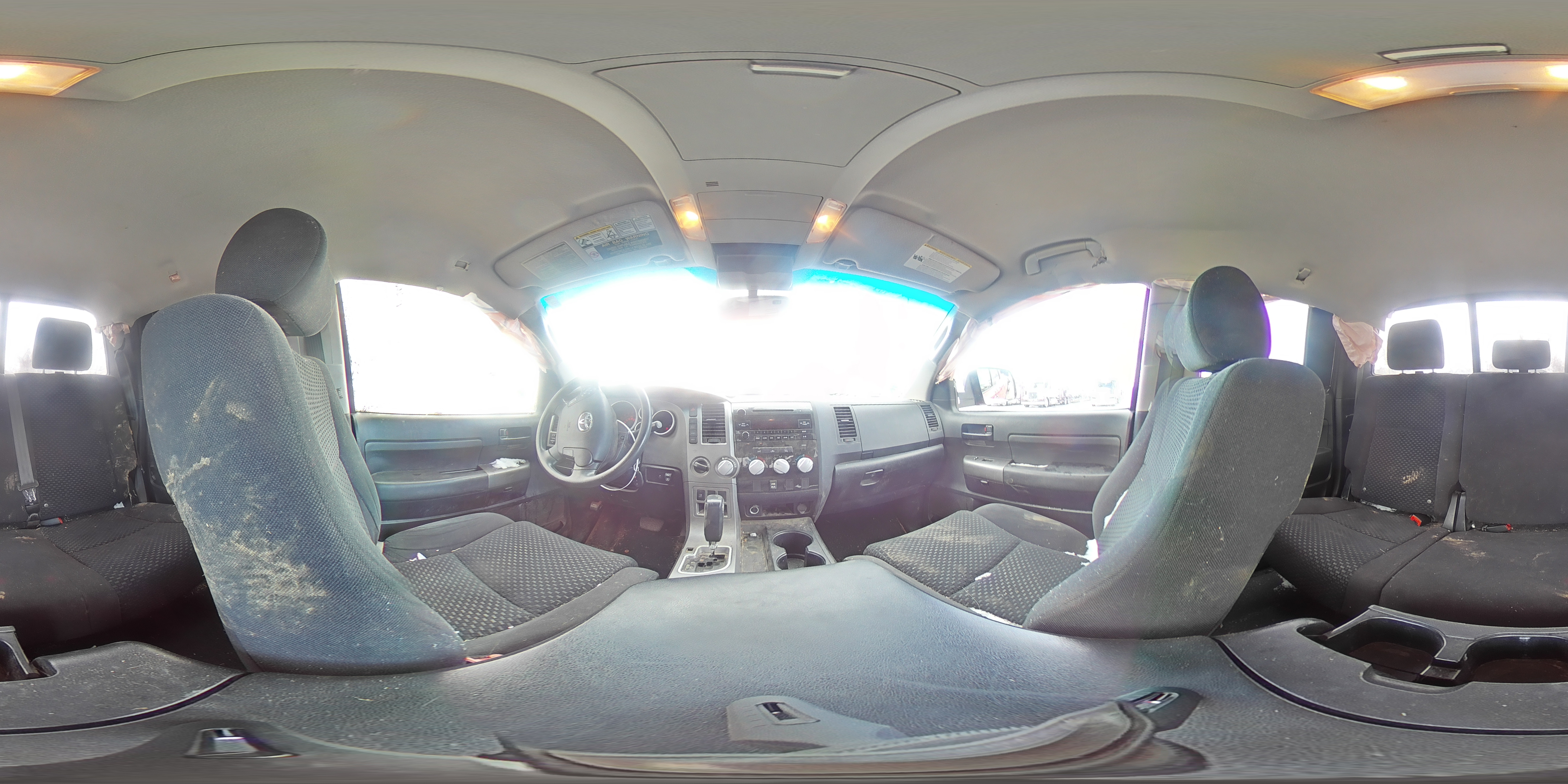 2011 Toyota Tundra - Image 13