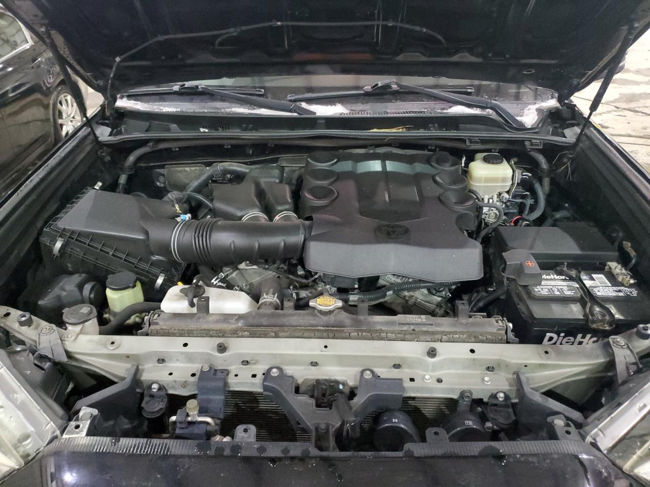 2014 Toyota 4Runner - Image 12