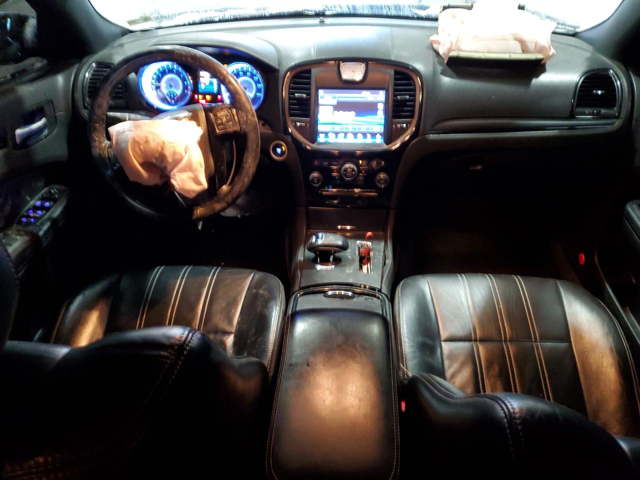 2014 Chrysler 300 - Image 8