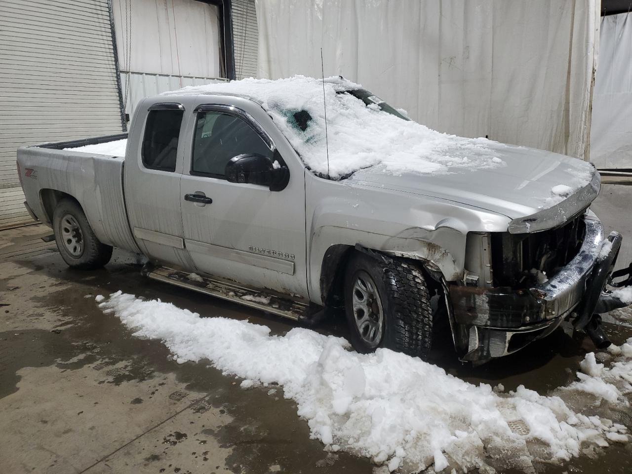 2010 Chevrolet Silverado - Image 4