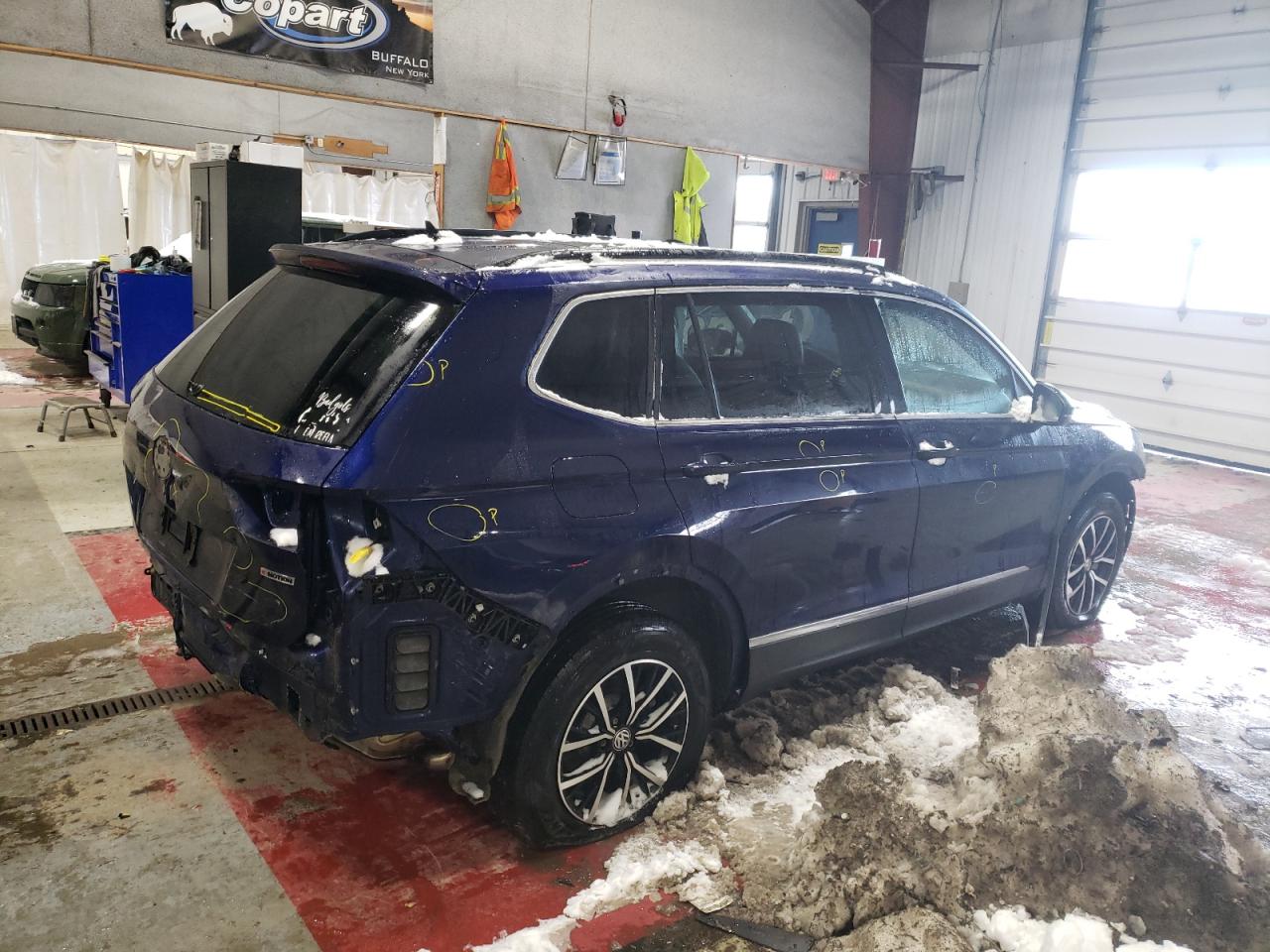 2021 Volkswagen Tiguan - Image 3