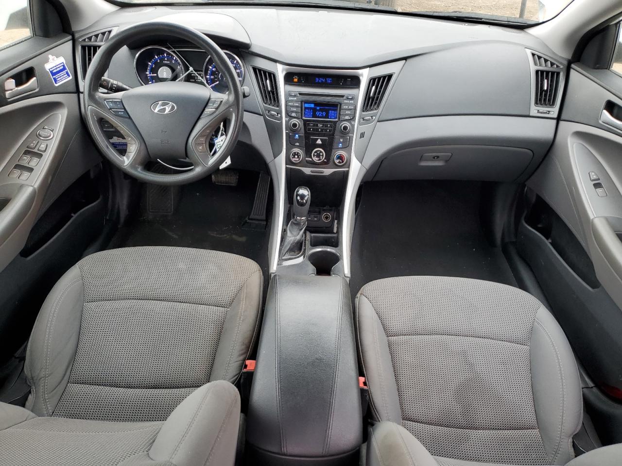 2014 Hyundai Sonata - Image 8