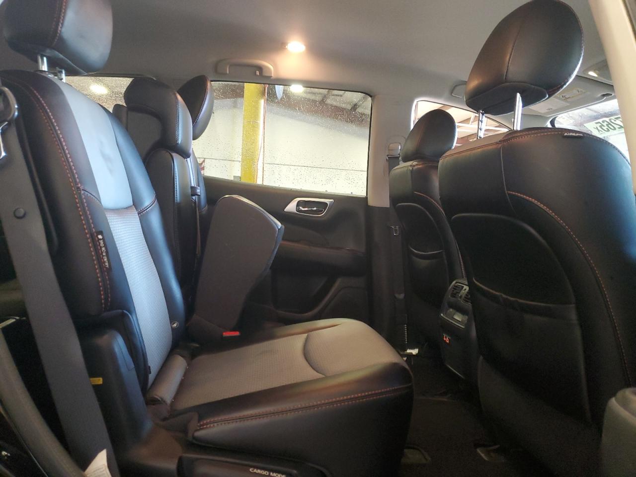 2020 Nissan Pathfinder - Image 11
