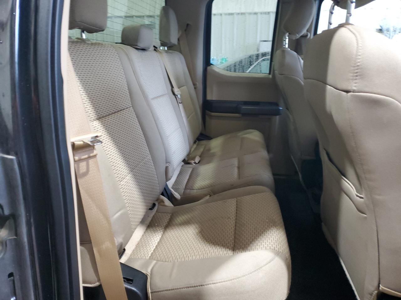 2015 Ford F-150 - Image 11