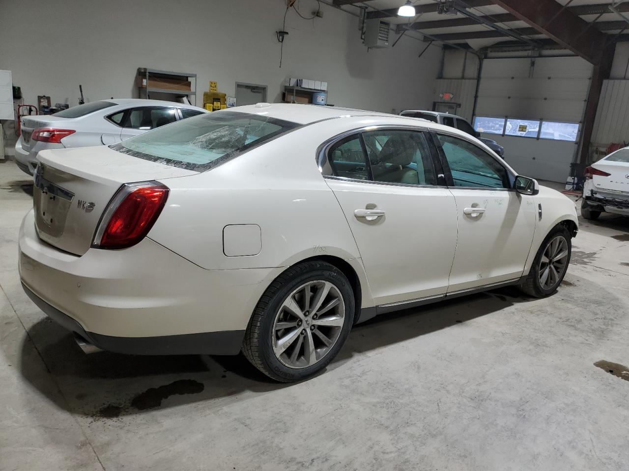 2009 Lincoln MKS - Image 3