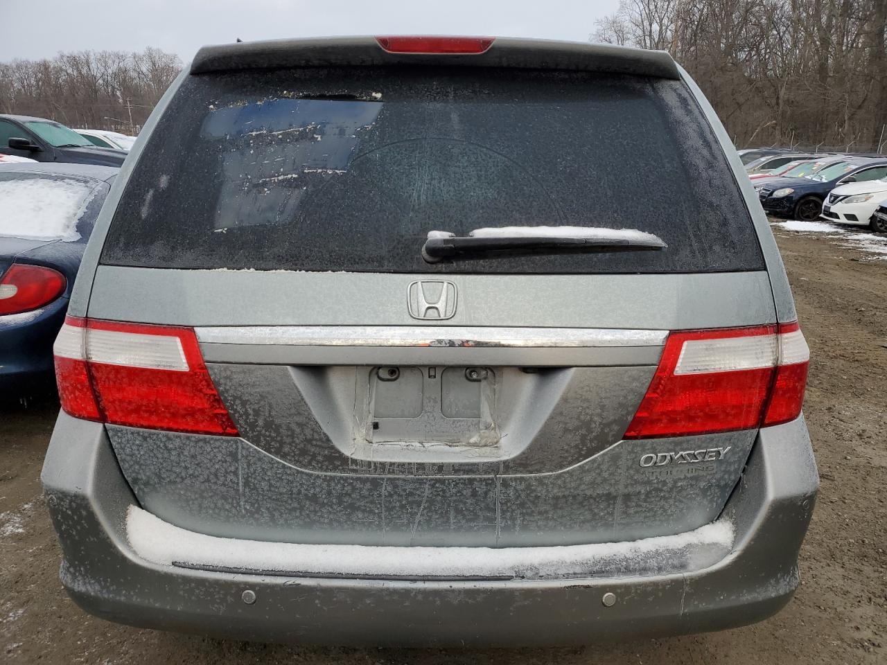 2005 Honda Odyssey Touring VIN: 5FNRL38835B062303 Lot: 42333755