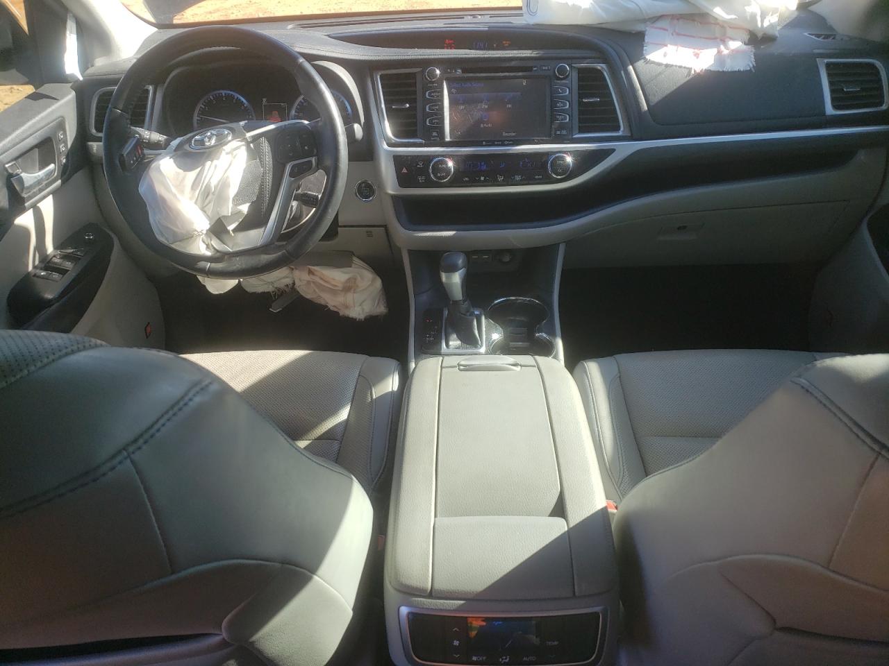 2019 Toyota Highlander - Image 8