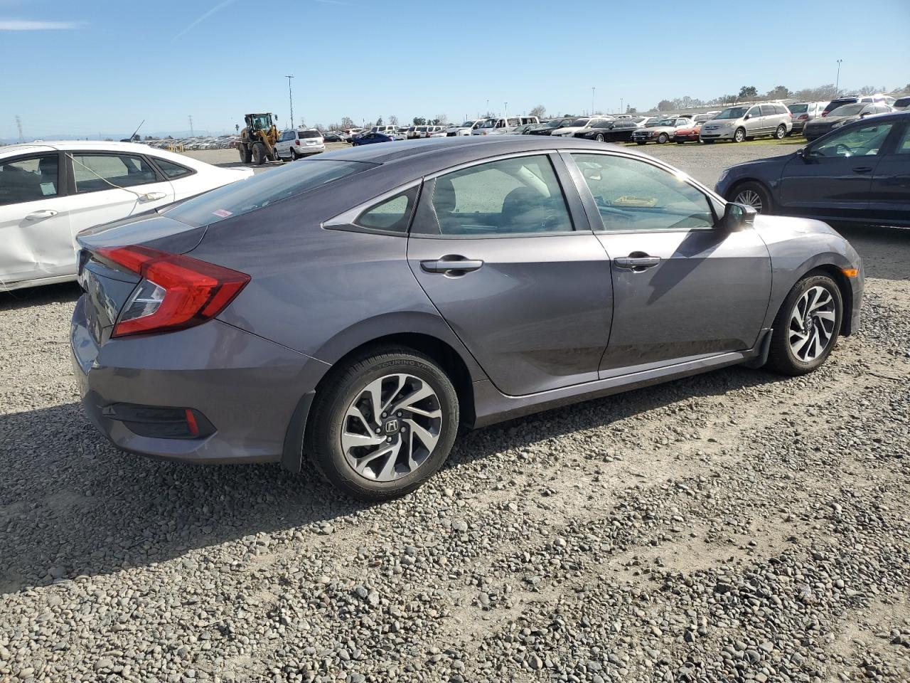 VIN 19XFC2F79GE243308 2016 HONDA CIVIC no.3