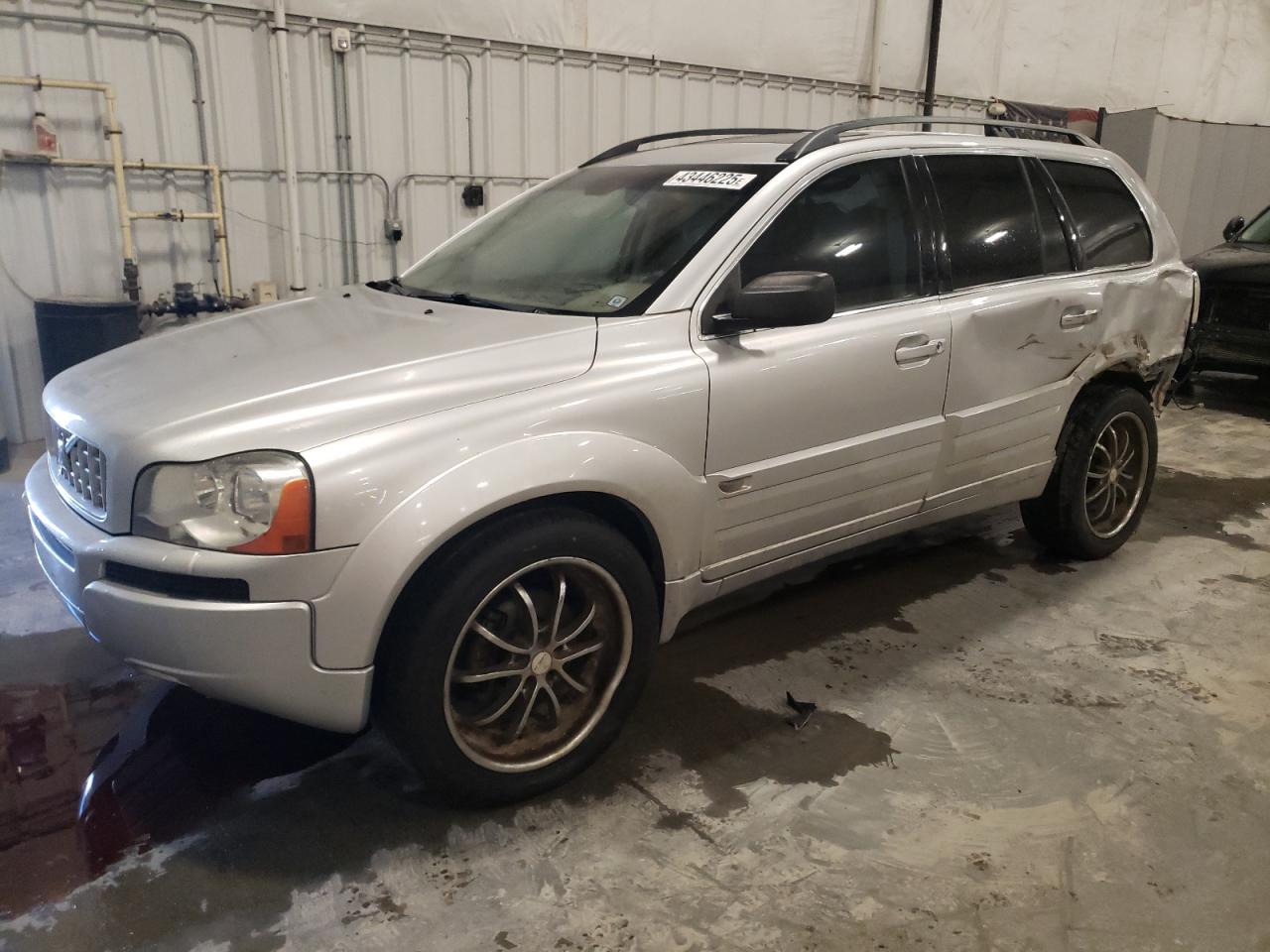 2004 Volvo XC90 - Image 1