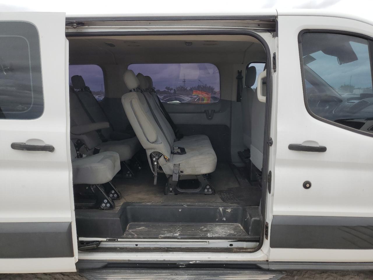 VIN 1FBZX2YM8GKA45678 2016 FORD TRANSIT no.11