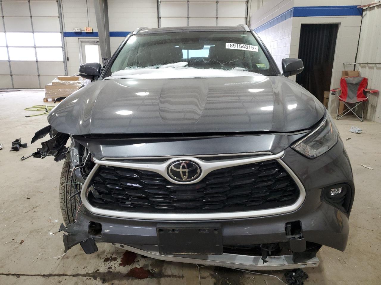 2022 Toyota Highlander - Image 5