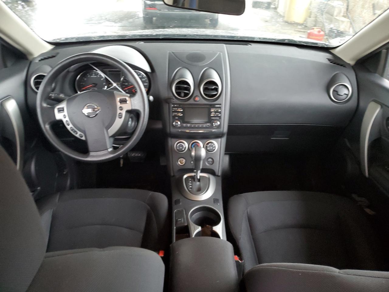 2015 Nissan Rogue - Image 8