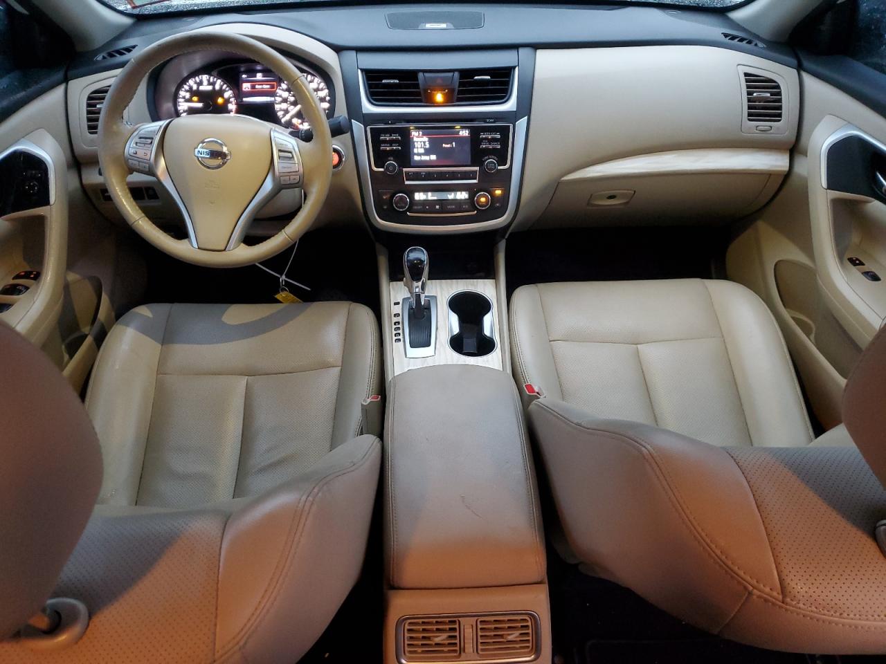 2017 Nissan Altima - Image 8