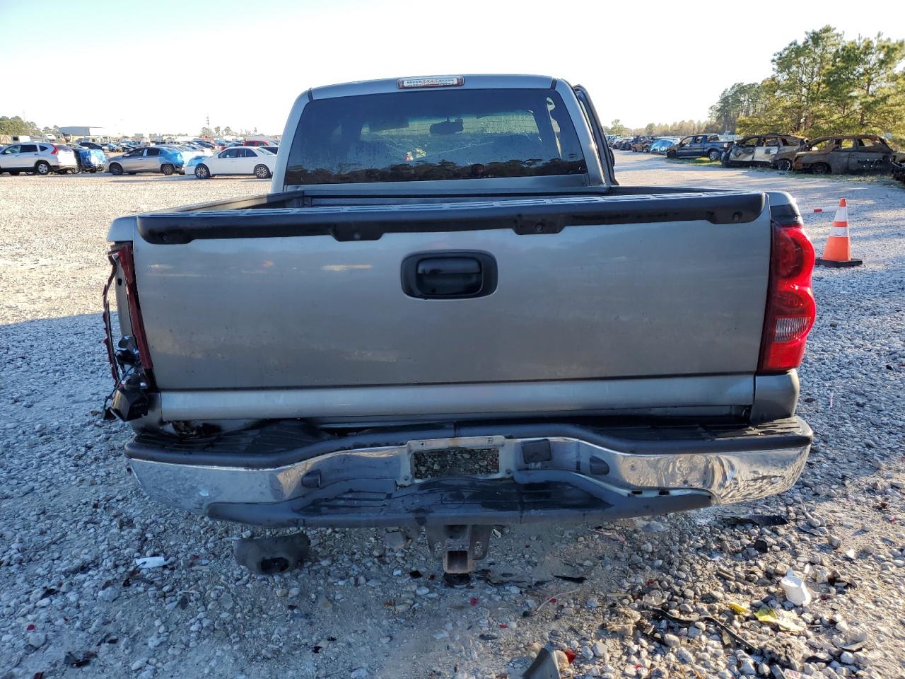 2006 Chevrolet Silverado - Image 6