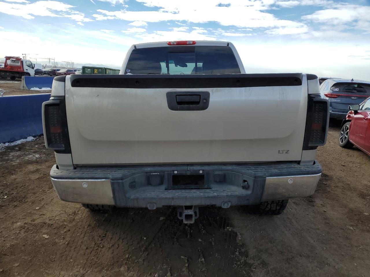 2007 Chevrolet Silverado - Image 6