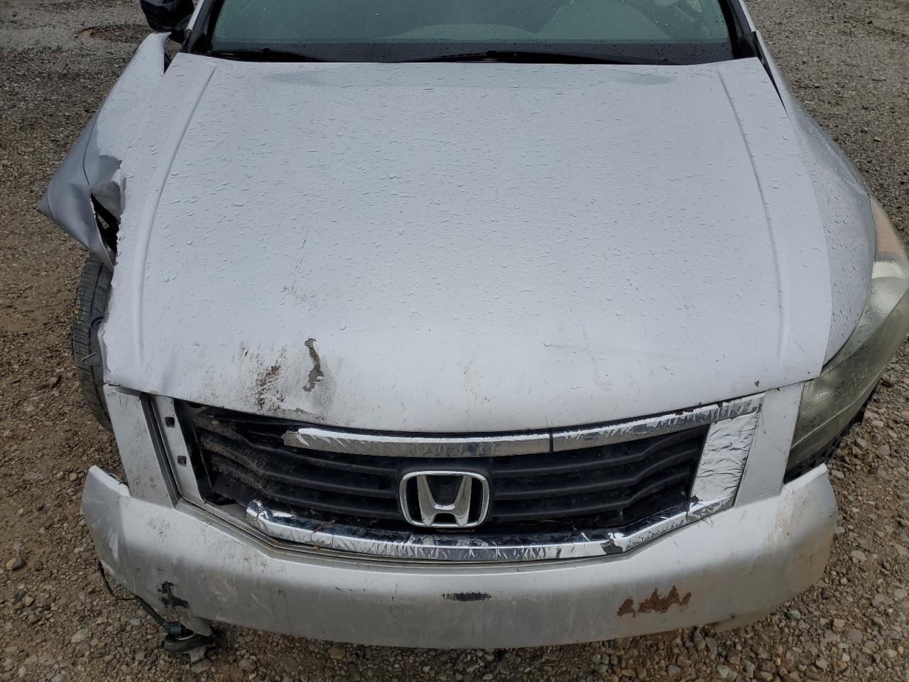 2009 Honda Accord - Image 12