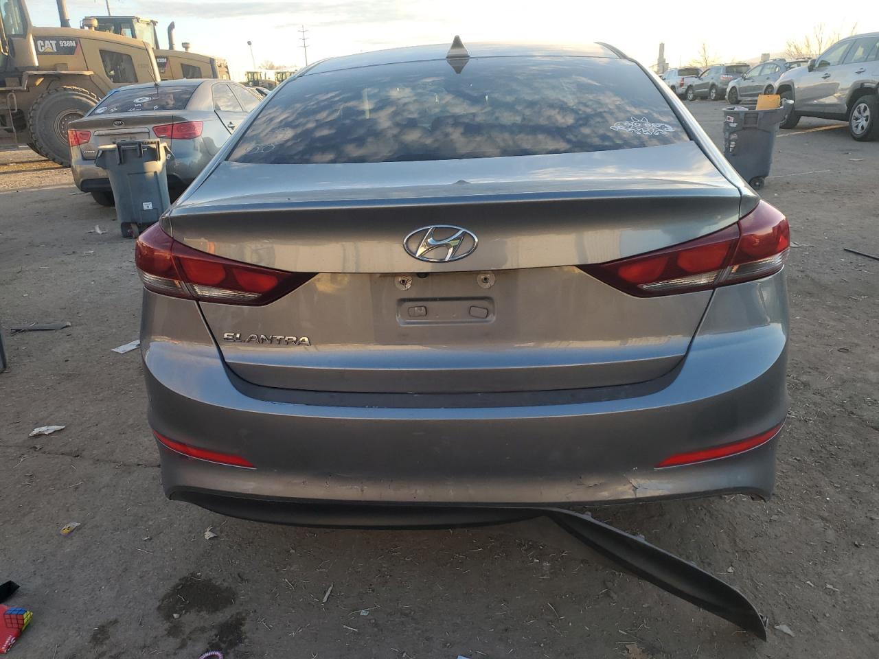 2018 Hyundai Elantra - Image 6