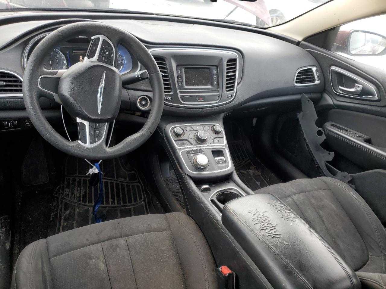 2015 Chrysler 200 - Image 8