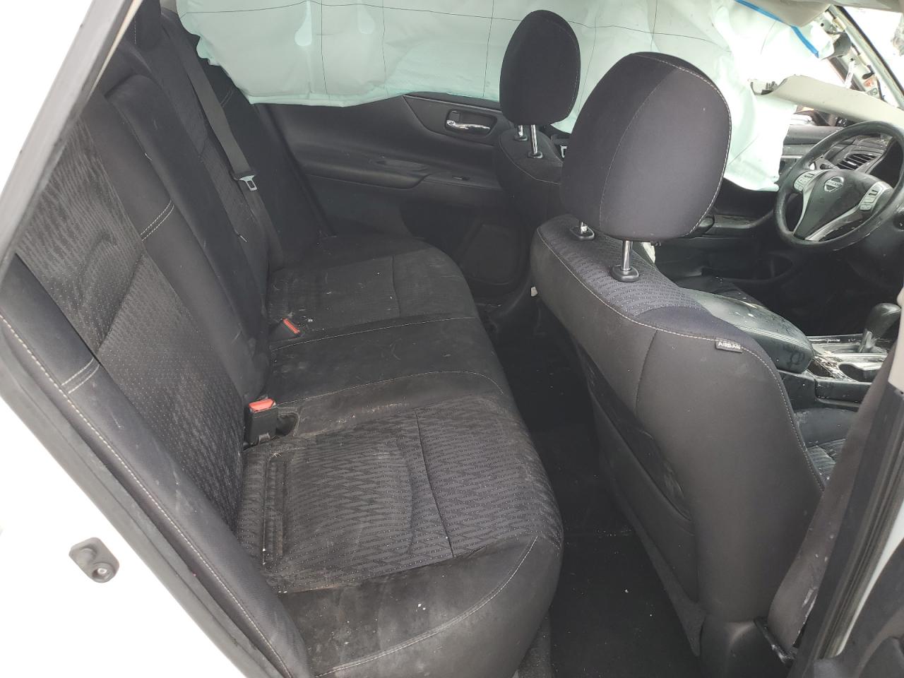 2016 Nissan Altima - Image 10