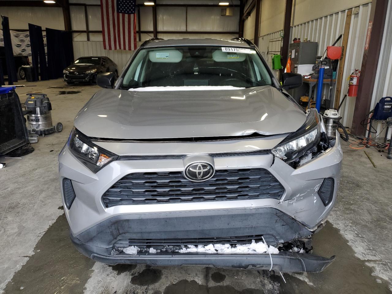 2019 Toyota RAV 4 - Image 5