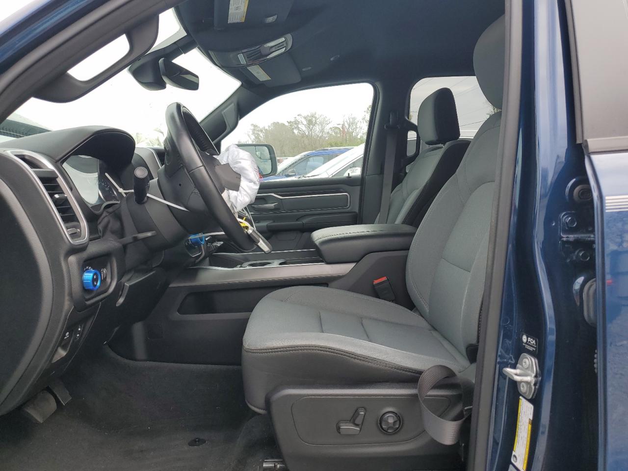 2021 RAM 1500 - Image 7