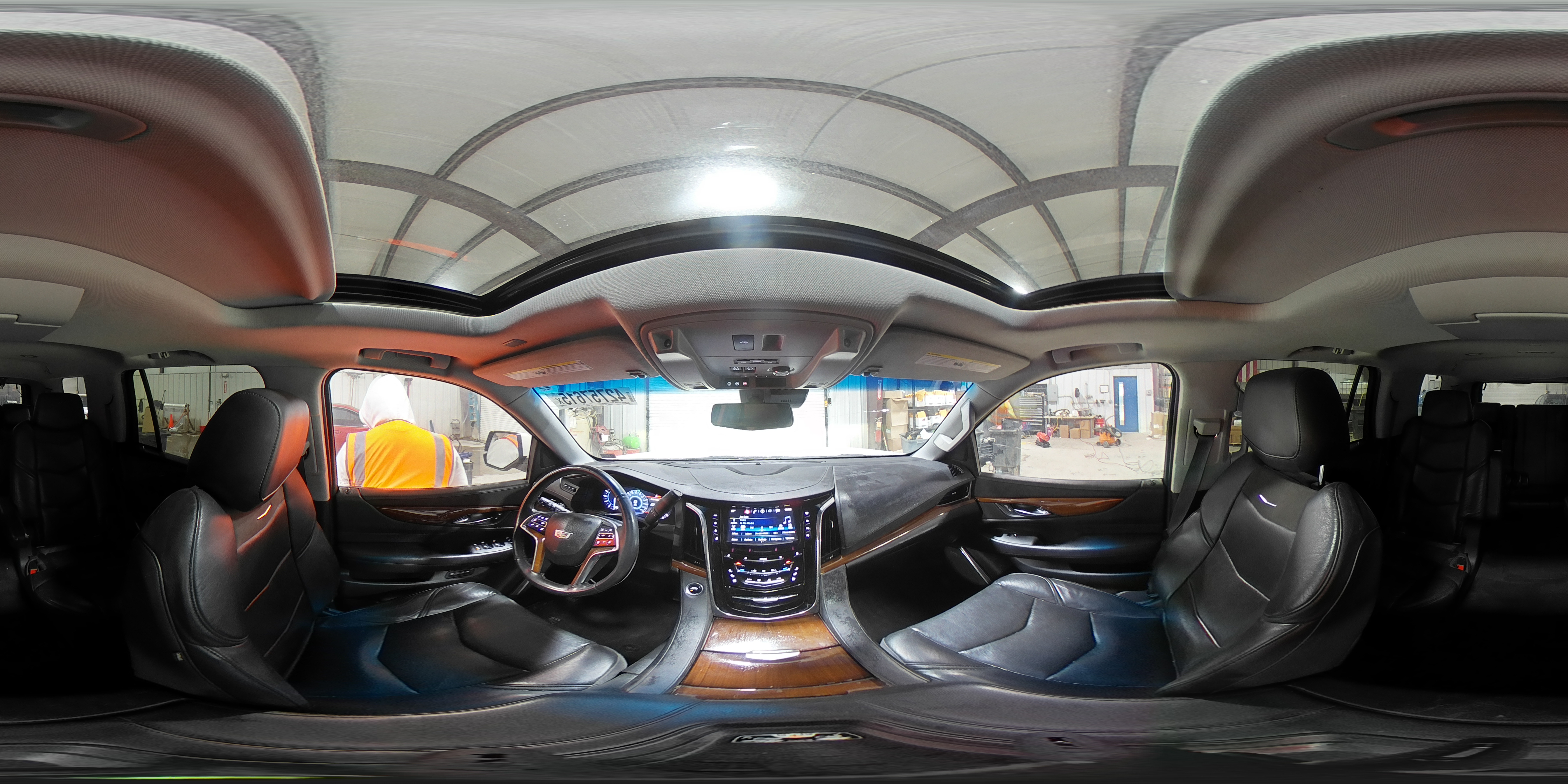 2017 Cadillac Escalade - Image 15