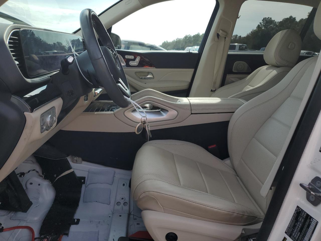 2020 Mercedes-Benz GLE - Image 7