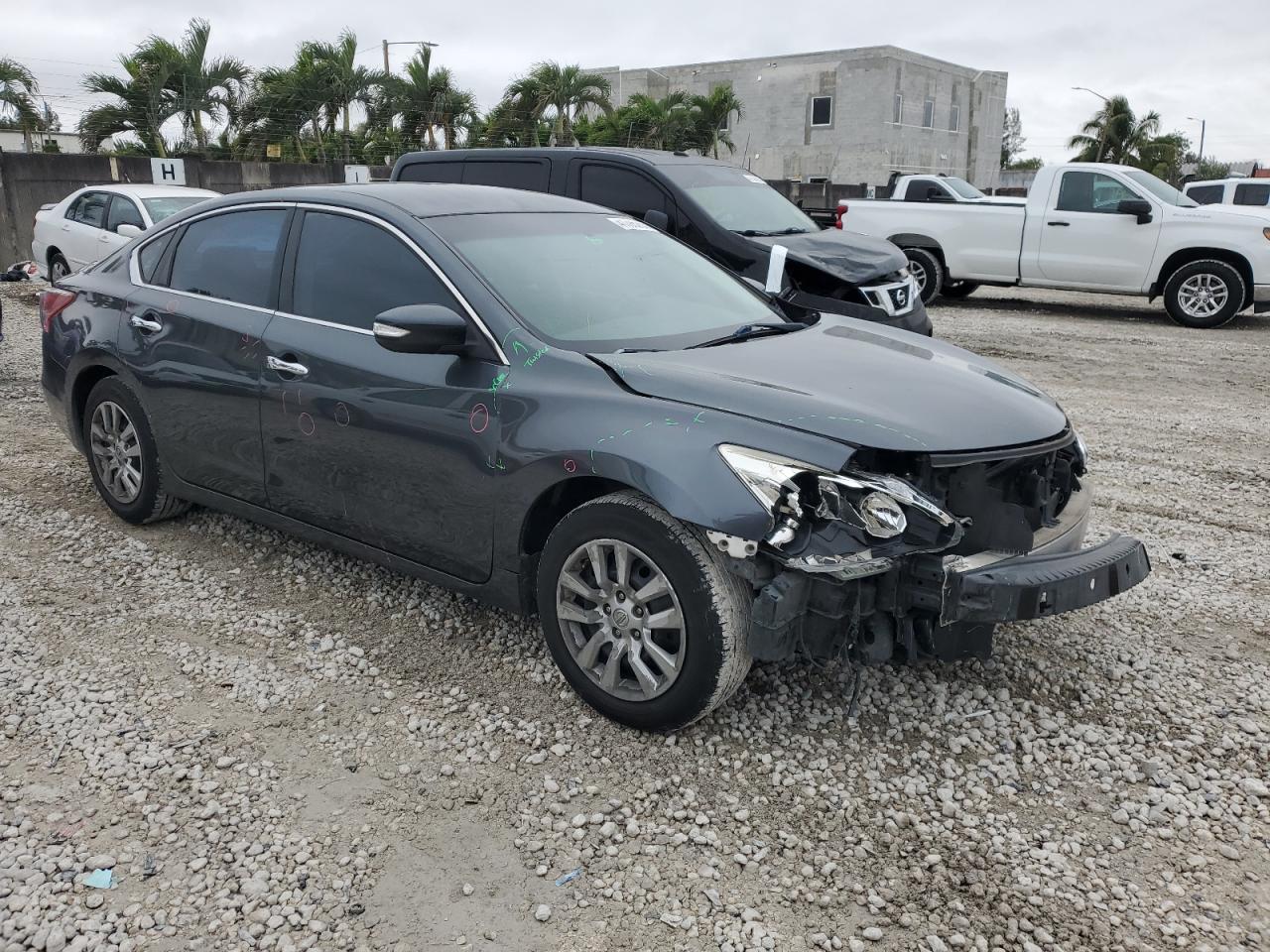 2013 Nissan Altima - Image 4