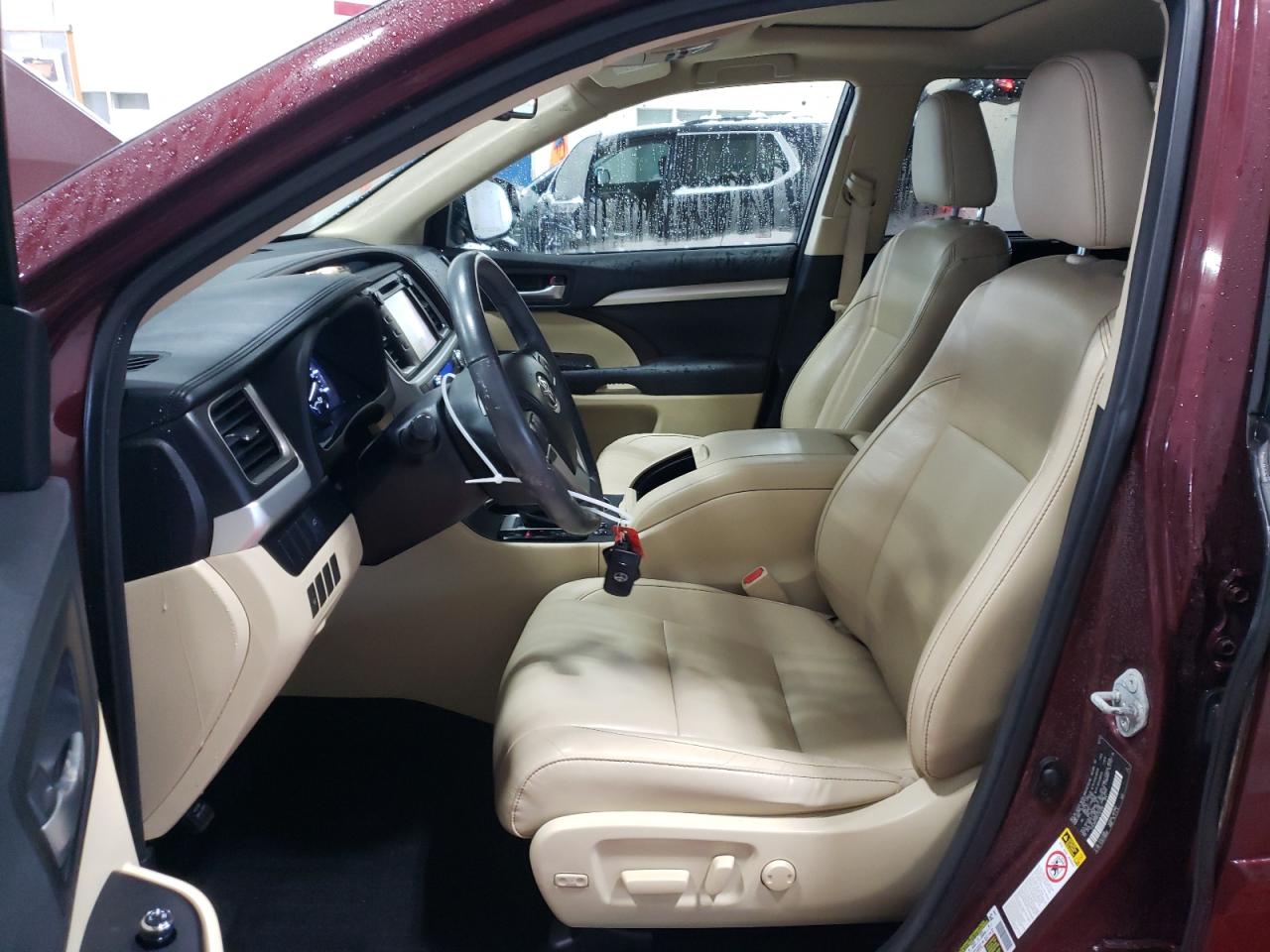 2015 Toyota Highlander - Image 7