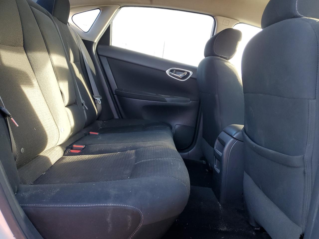 2014 Nissan Sentra - Image 10