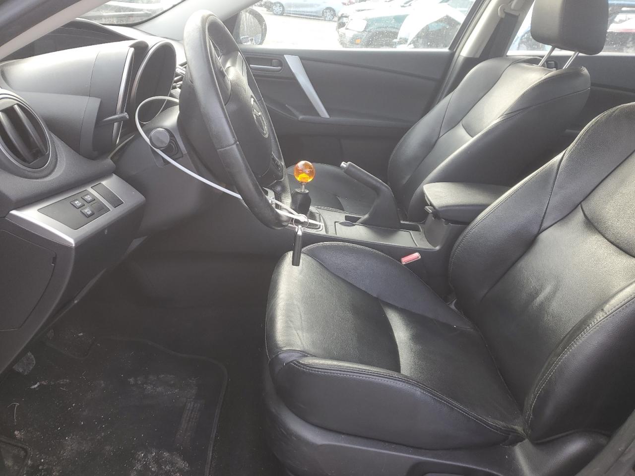 2013 Mazda 3 - Image 7
