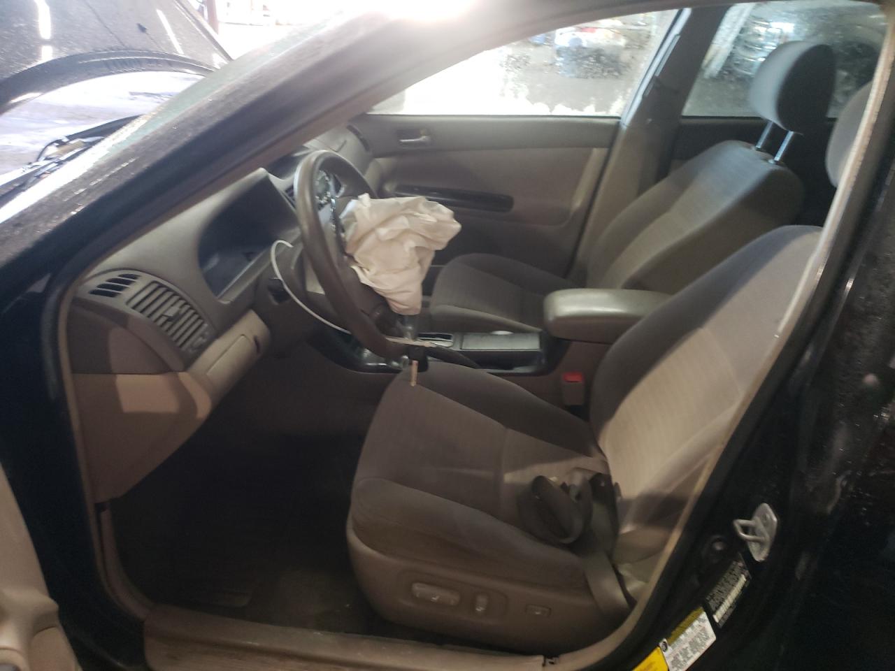 2005 Toyota Camry - Image 7