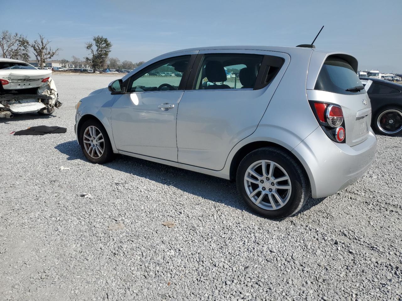 2015 Chevrolet Sonic - Image 2