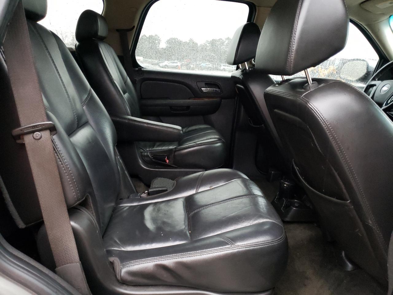 2007 Chevrolet Tahoe - Image 11