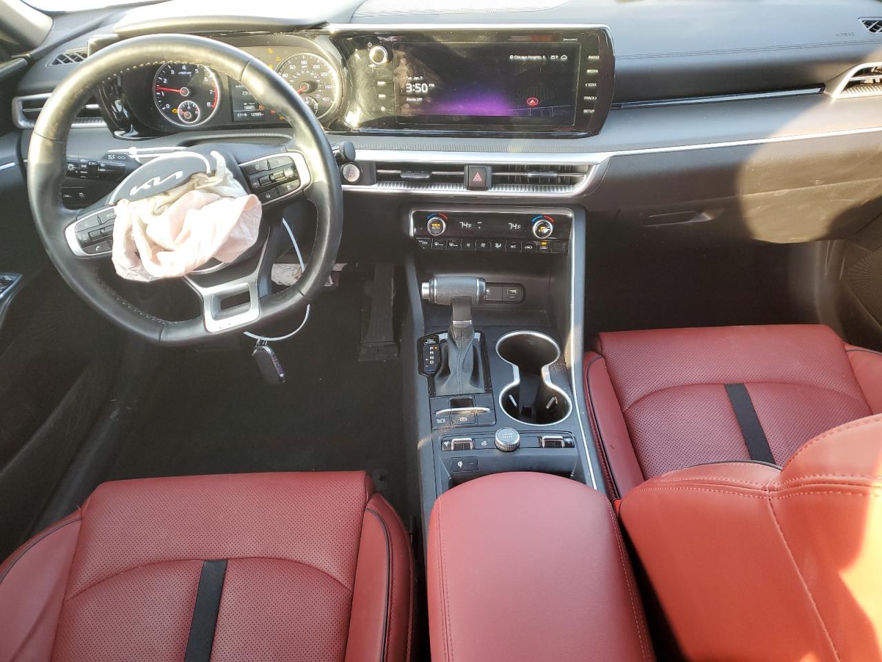 2023 Kia K5 - Image 8