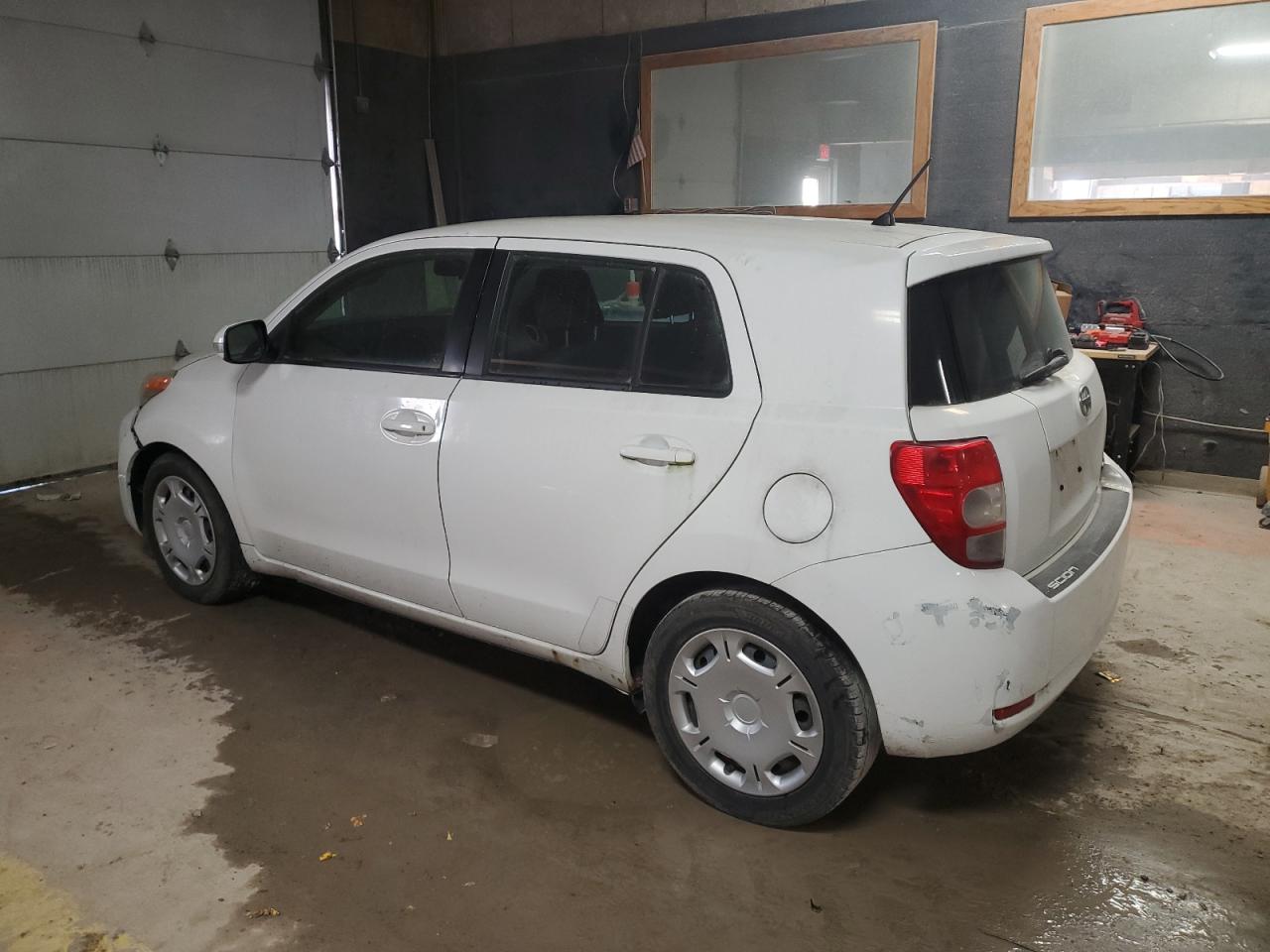 2009 Toyota xD - Image 2